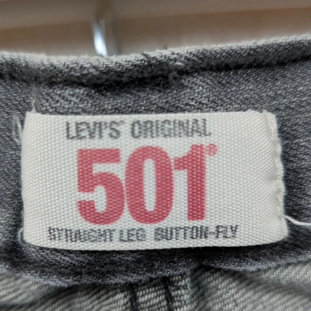 VTG Levi's 501 Jeans Men 37x30 Gray Straight Leg Button Fly Skater Grunge Y2K